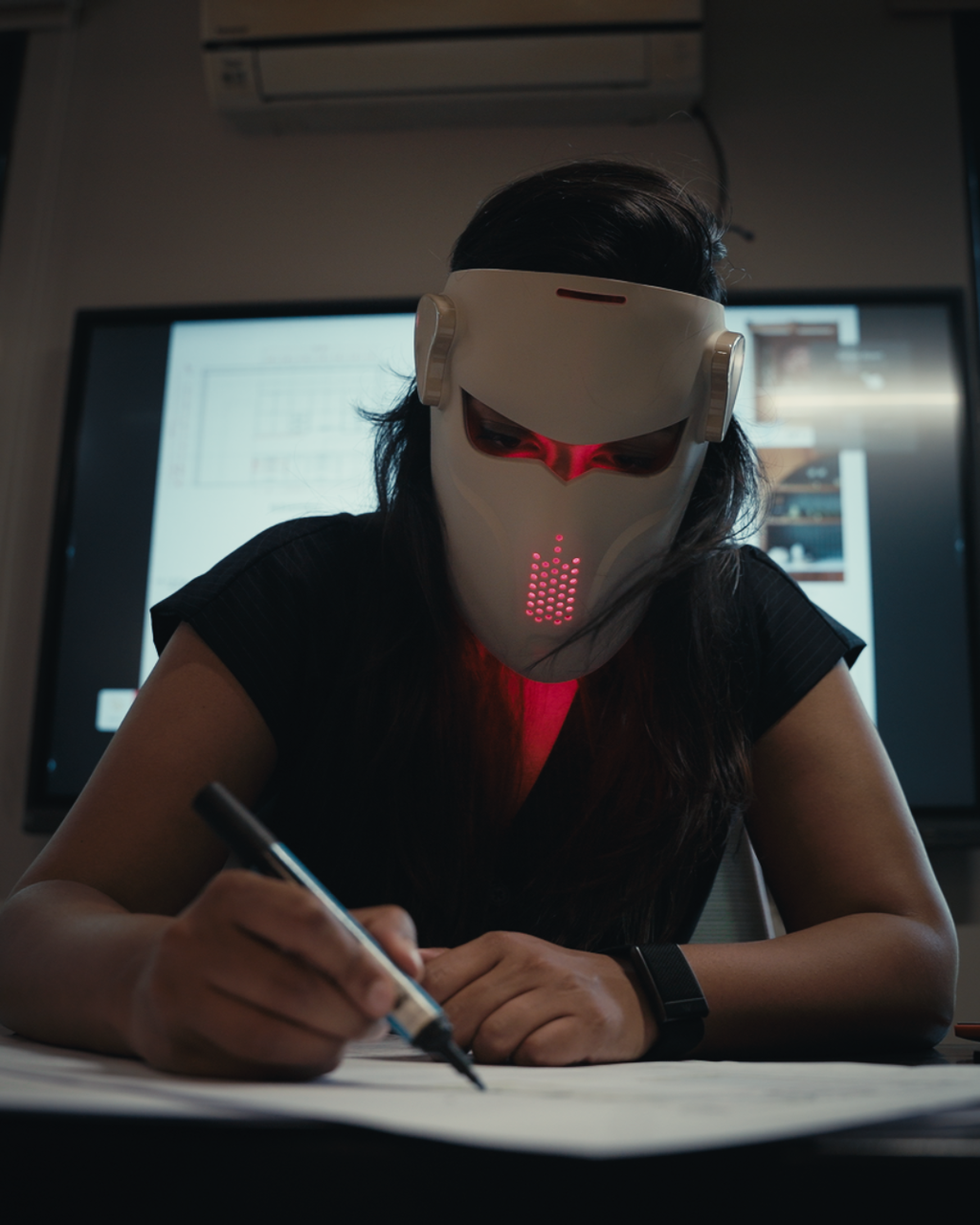 RedLift Luxury Red Light Therapy Face Mask